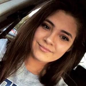 Meet your Posher, Isabel